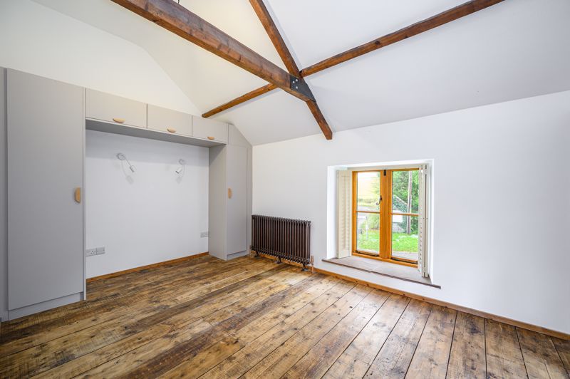 Bedroom- click for photo gallery